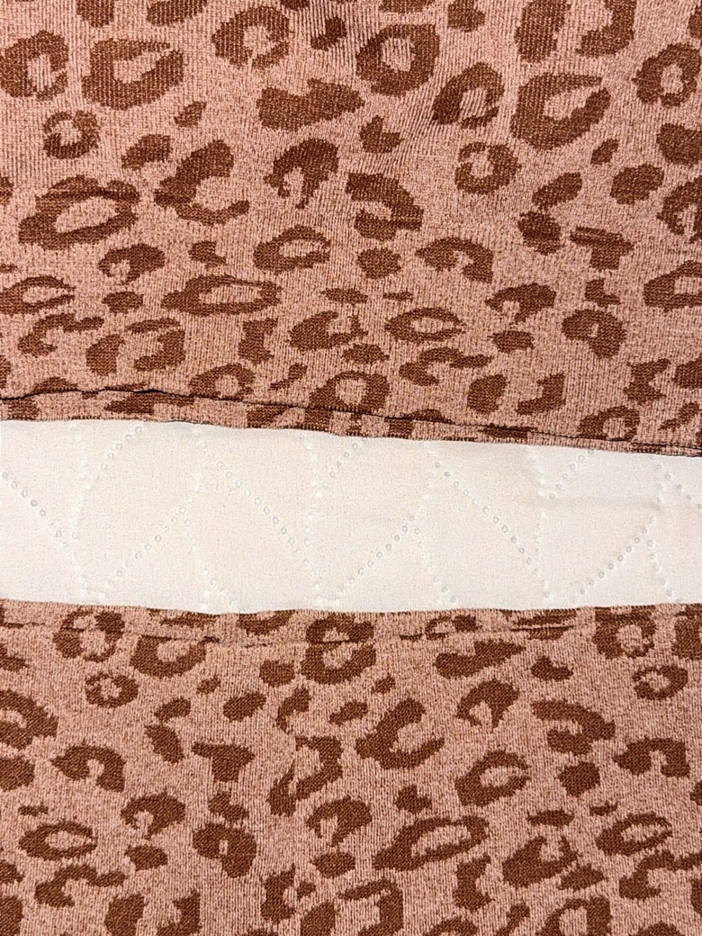 Leopard Print Seamless Active Crop & Bike Short Set - Picture 10 of 10